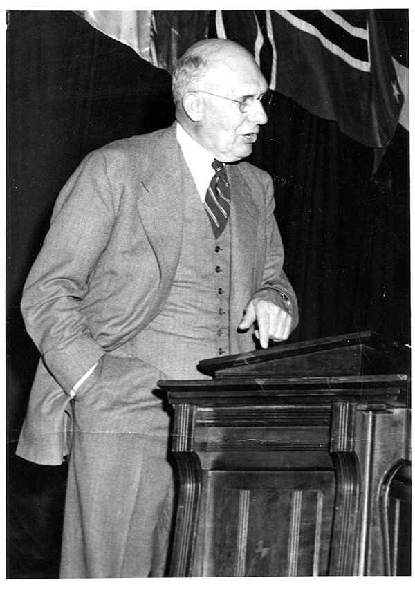 Charles F. Kettering giving a speech